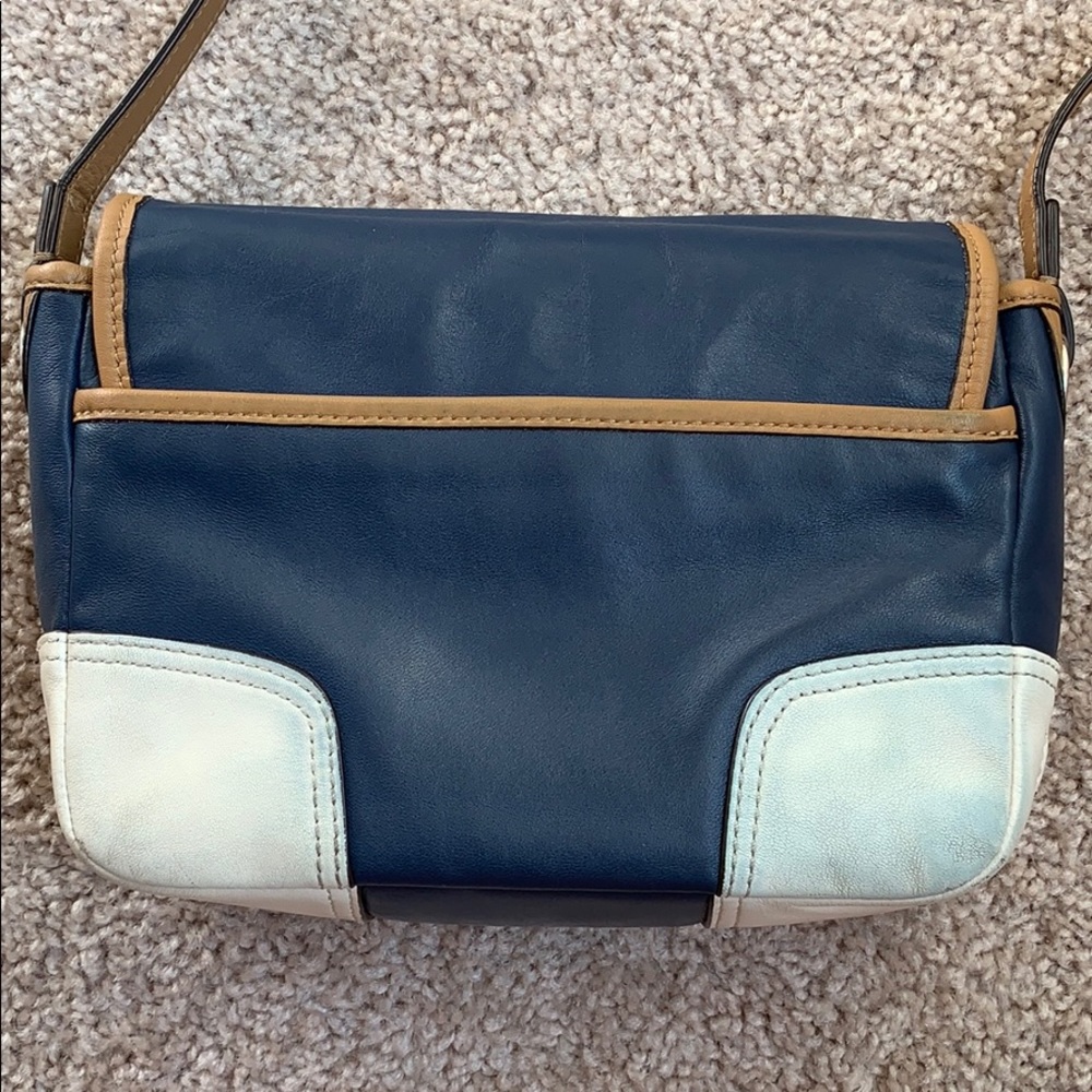 Coach leather crossbody - Picture 4 of 11